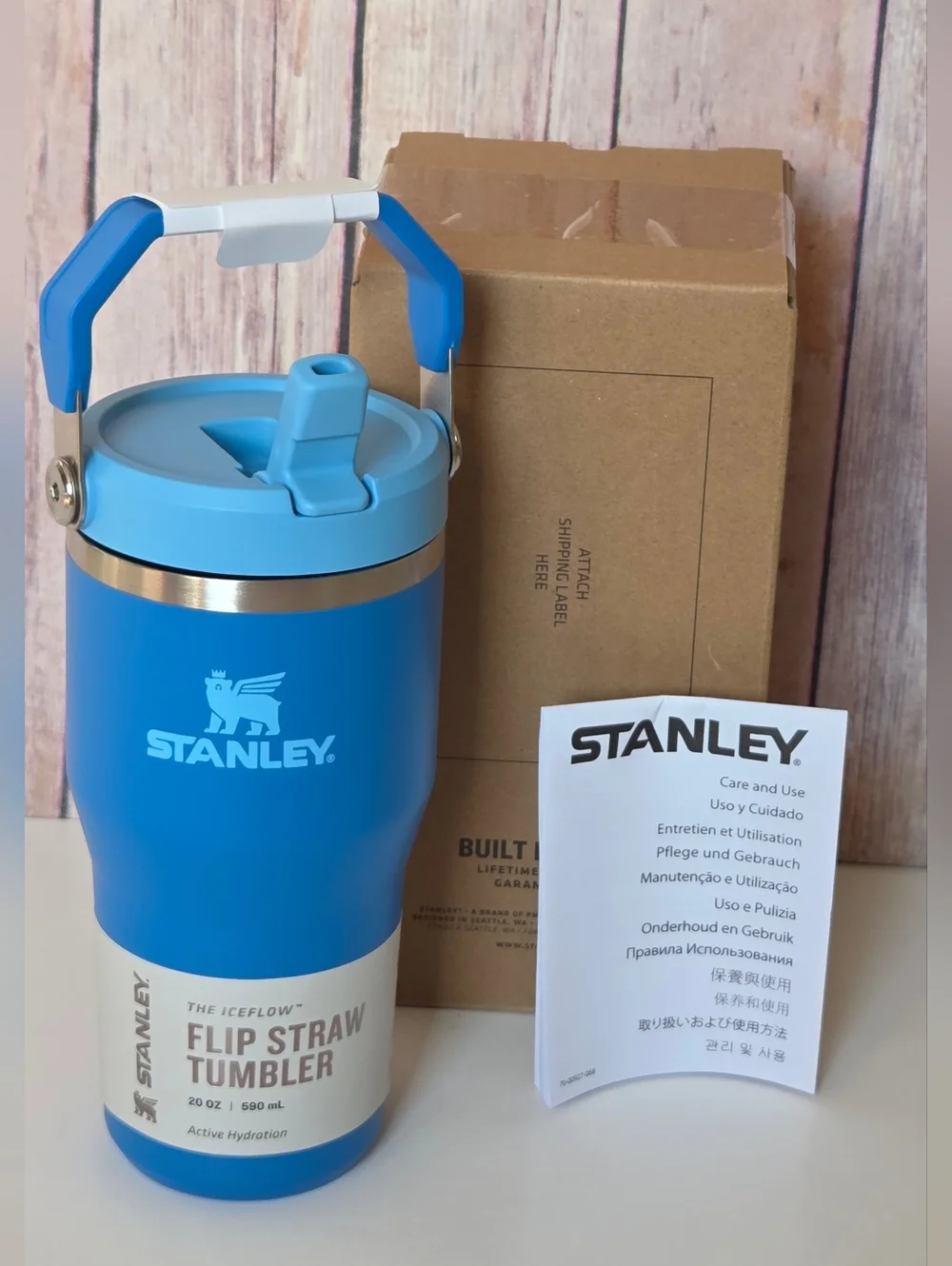 Stanley Blue Flip Straw Tumbler 20oz NIB - Picture 3 of 8